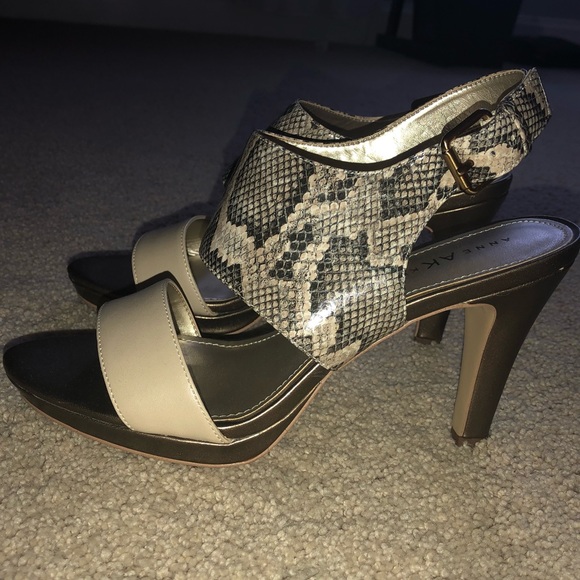 lizard pattern heels - Picture 2 of 3